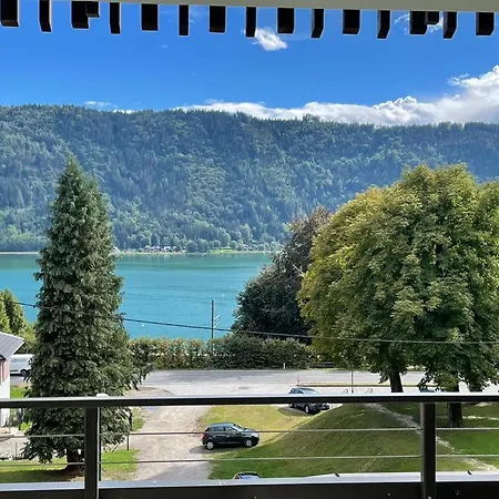 Mit Seeblick - Ossiacher Gerlitzen アパート *