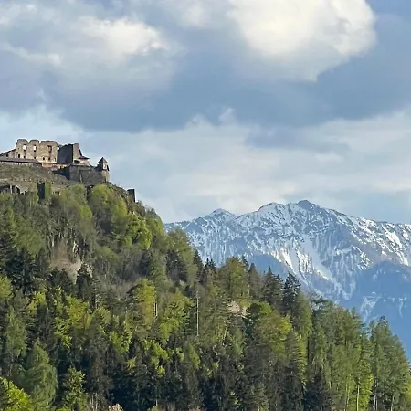 Mit Seeblick - Ossiacher Gerlitzen アパート Sattendorf